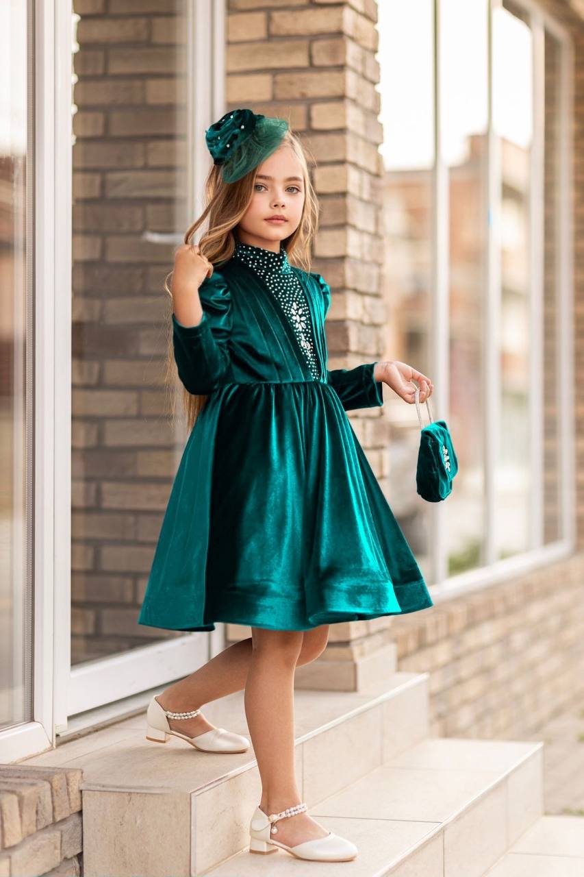 Rochita Fetite de Catifea Verde, cu Strasuri, Ina