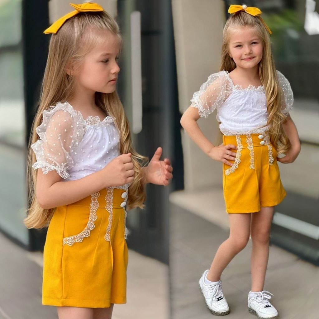 Set Fetite cu Pantaloni Scurti Sara