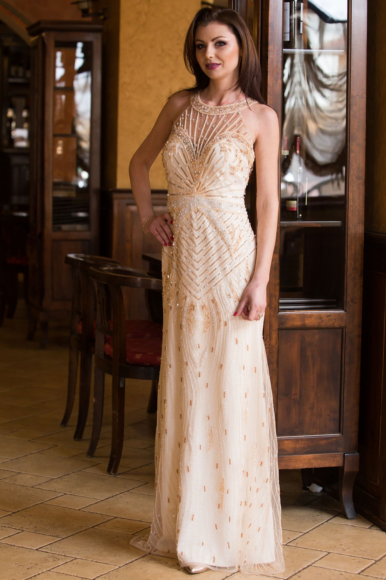 Rochiță elegantă unicat lungă Malvera Luxury cu pietre și paiete bej aurii