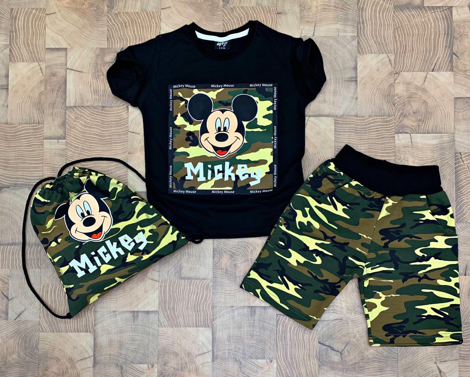 Set 3 piese Army cu tricou, pantaloni scurti si rucsacel
