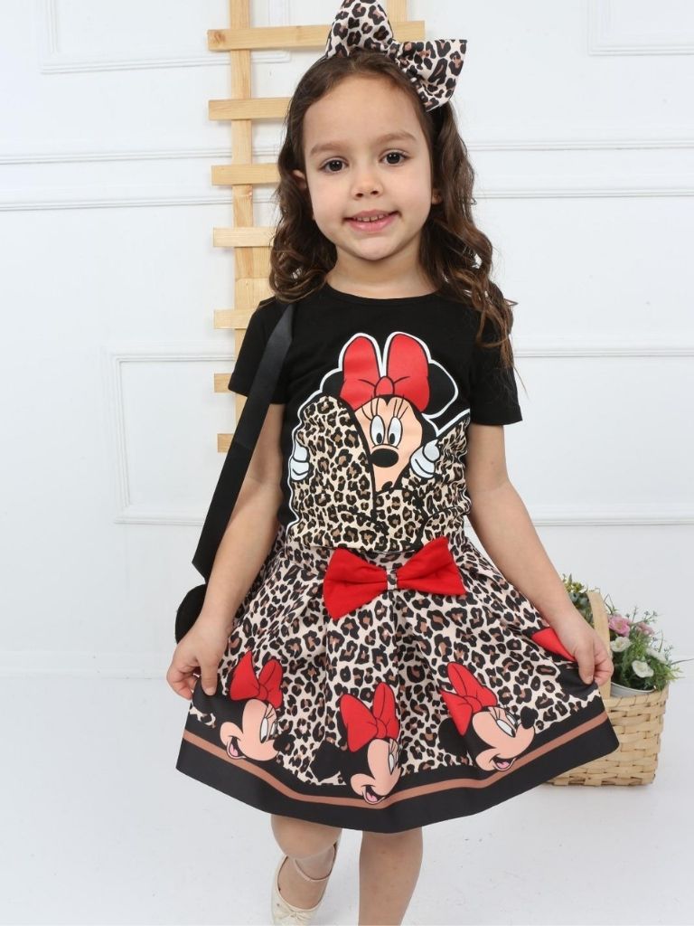 Set 4 piese fetite cu imprimeu si cu cordeluta