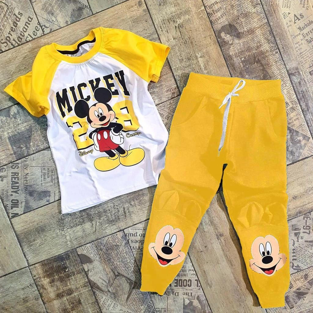 Set baieti 2 piese format din tricou si pantaloni de trening