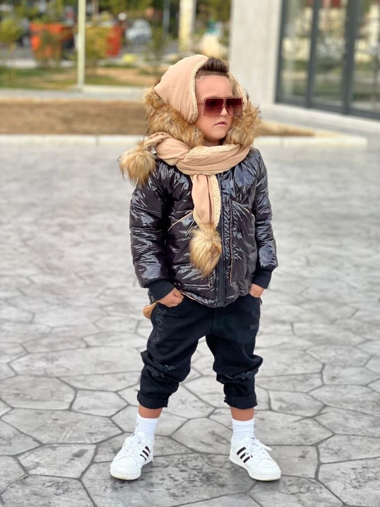 Set Geaca Neagra de Iarna cu Fular si Caciula