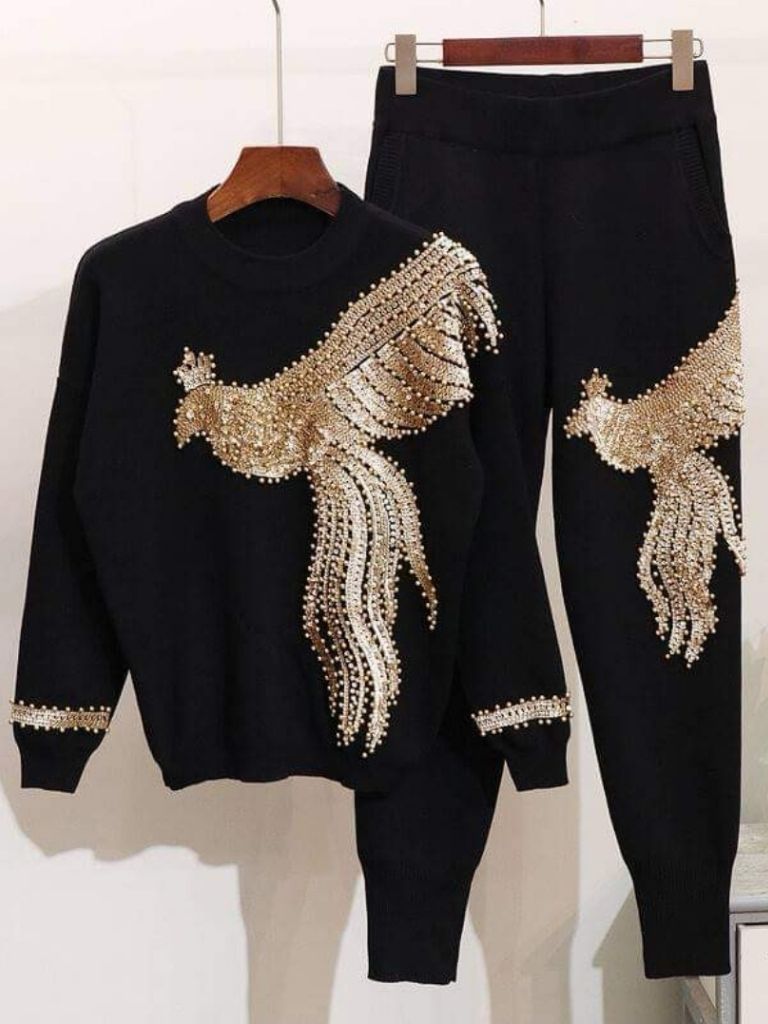 Set negru dama cu imprimeu auriu