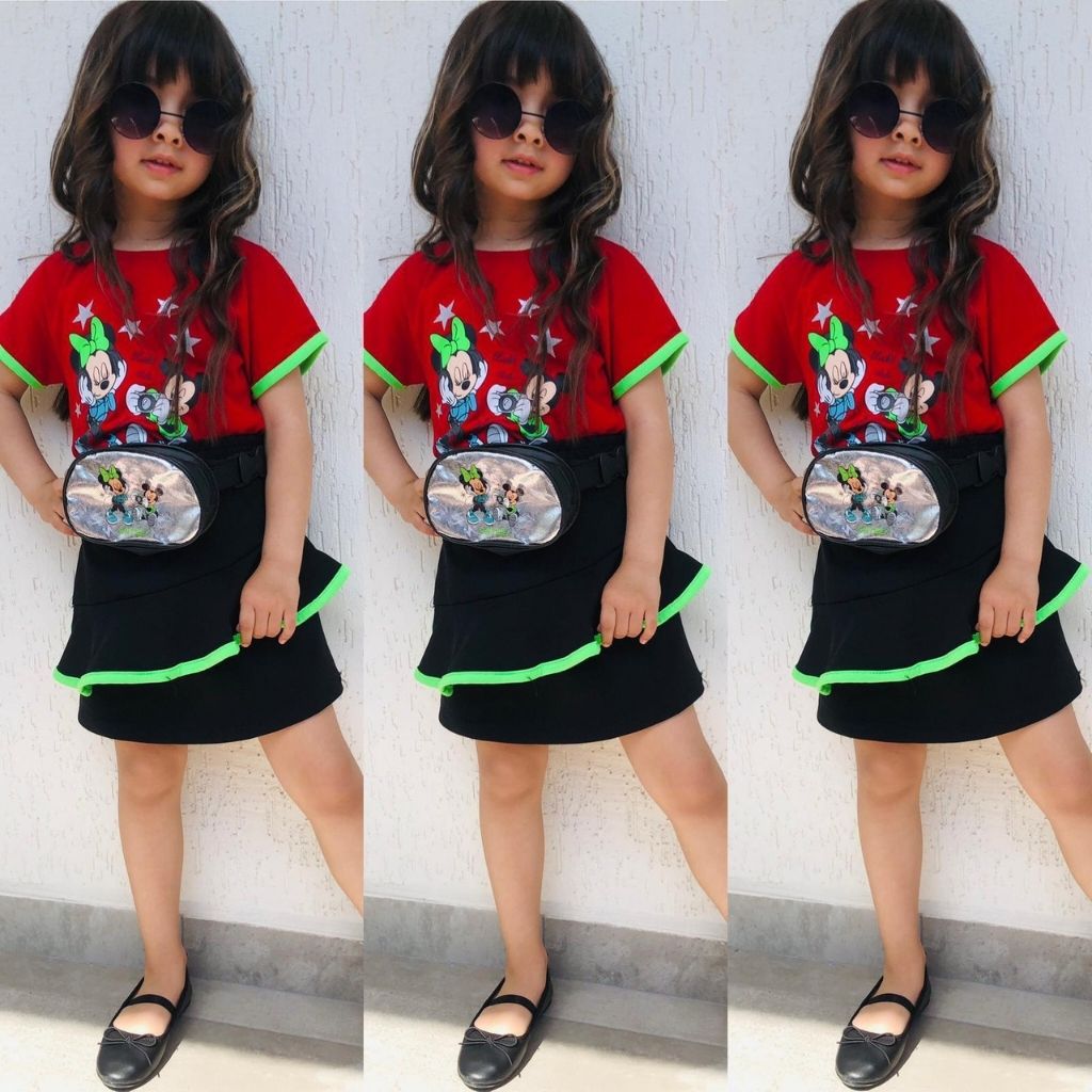 Set fetite cu tricou si fustita cu borseta