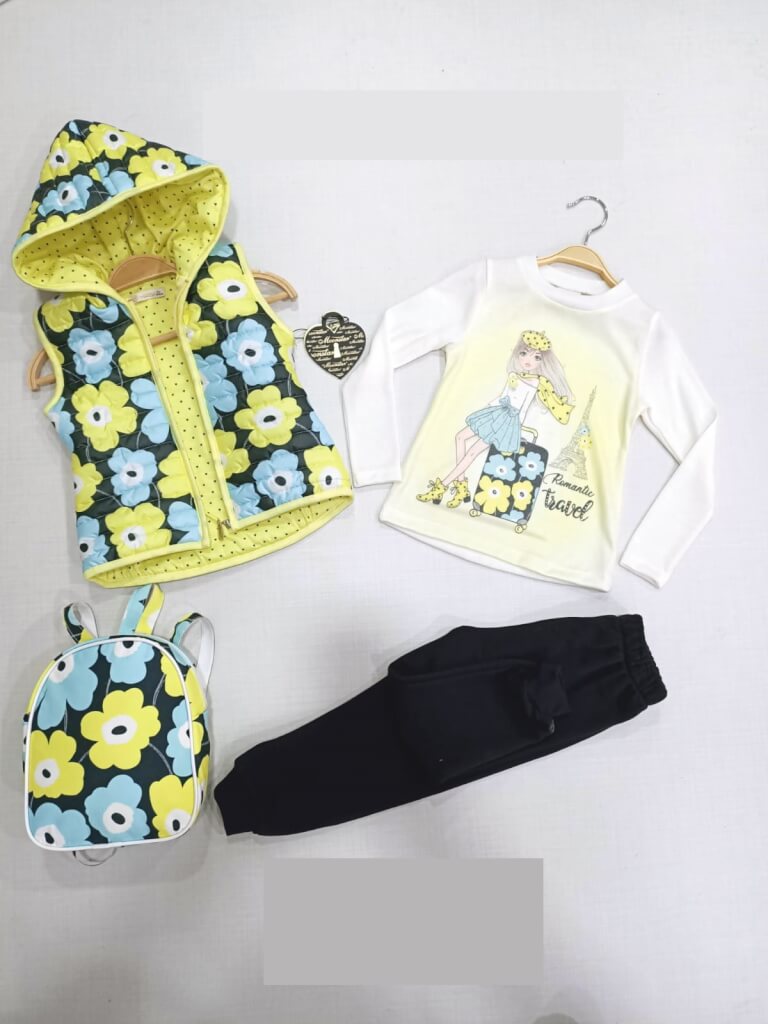 Set trening 3 piese (bluza, pantalon si vestuta) cu ghiozdanel asortat
