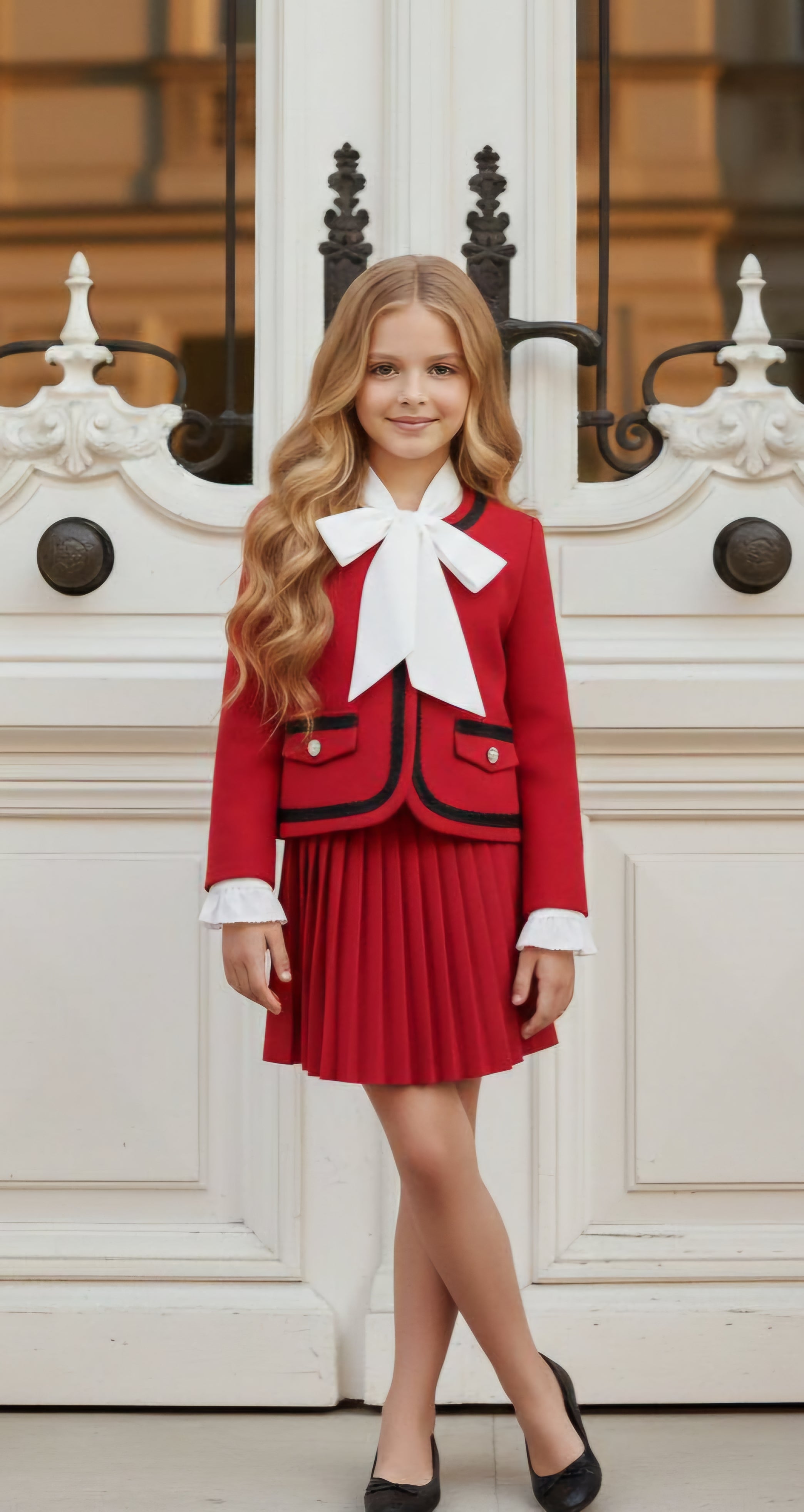 Set Fetite Tania cu Sacou Rosu